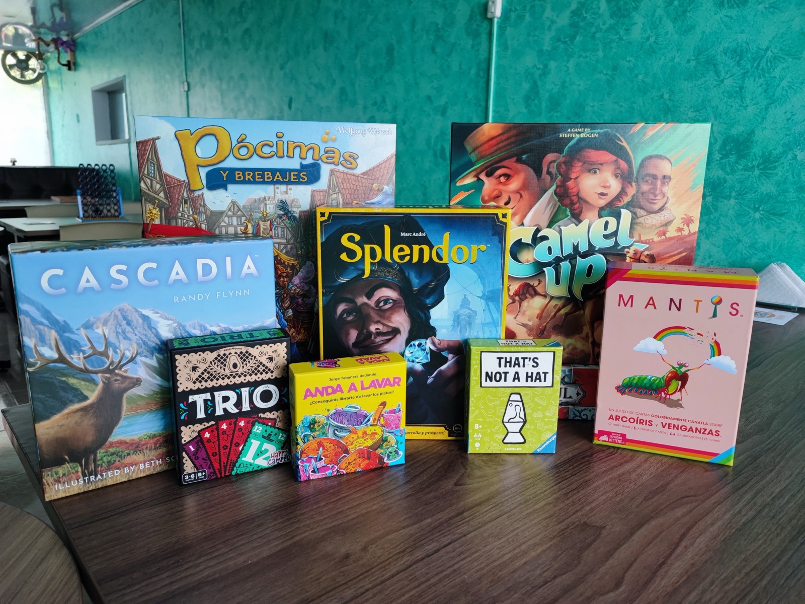 Juegos de mesa a la venta en Sin Censura: Cascadia, Splendor, Camel Up, Pócimas y Brebajes, Trio y más